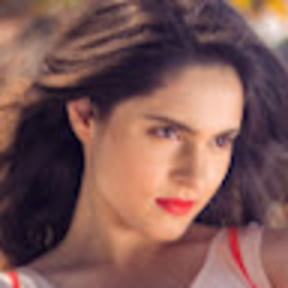 Meet your Posher, Yadira